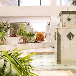 Banus - Playa Rocio Beachfront Residential Apartman Marbella