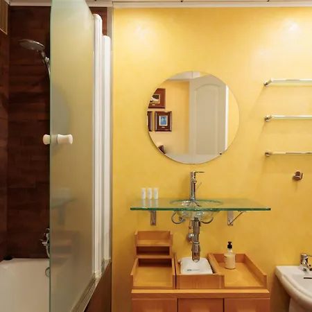 Banus - Playa Rocio Beachfront Residential Apartment Marbella