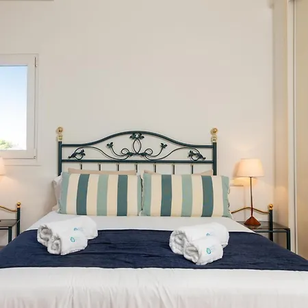 Apartman Banus - Playa Rocio Beachfront Residential *
